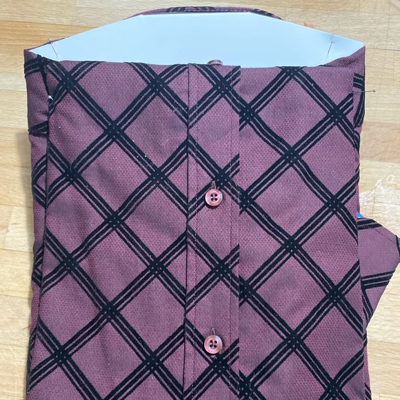 Men’s Burgundy Quieti Dress Shirt - Picture 3 of 4